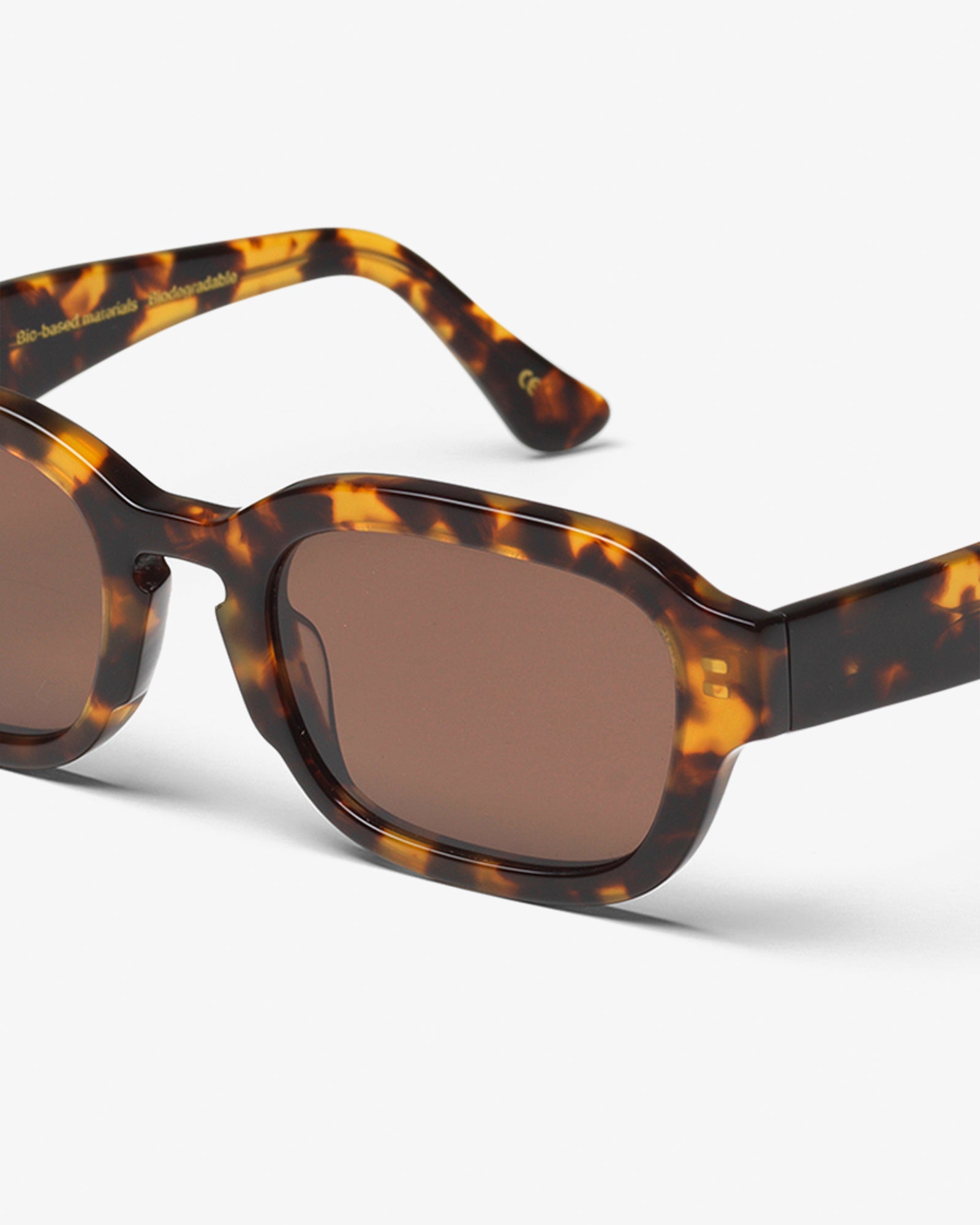 Sunglass 02 - Classic Havana - Brown