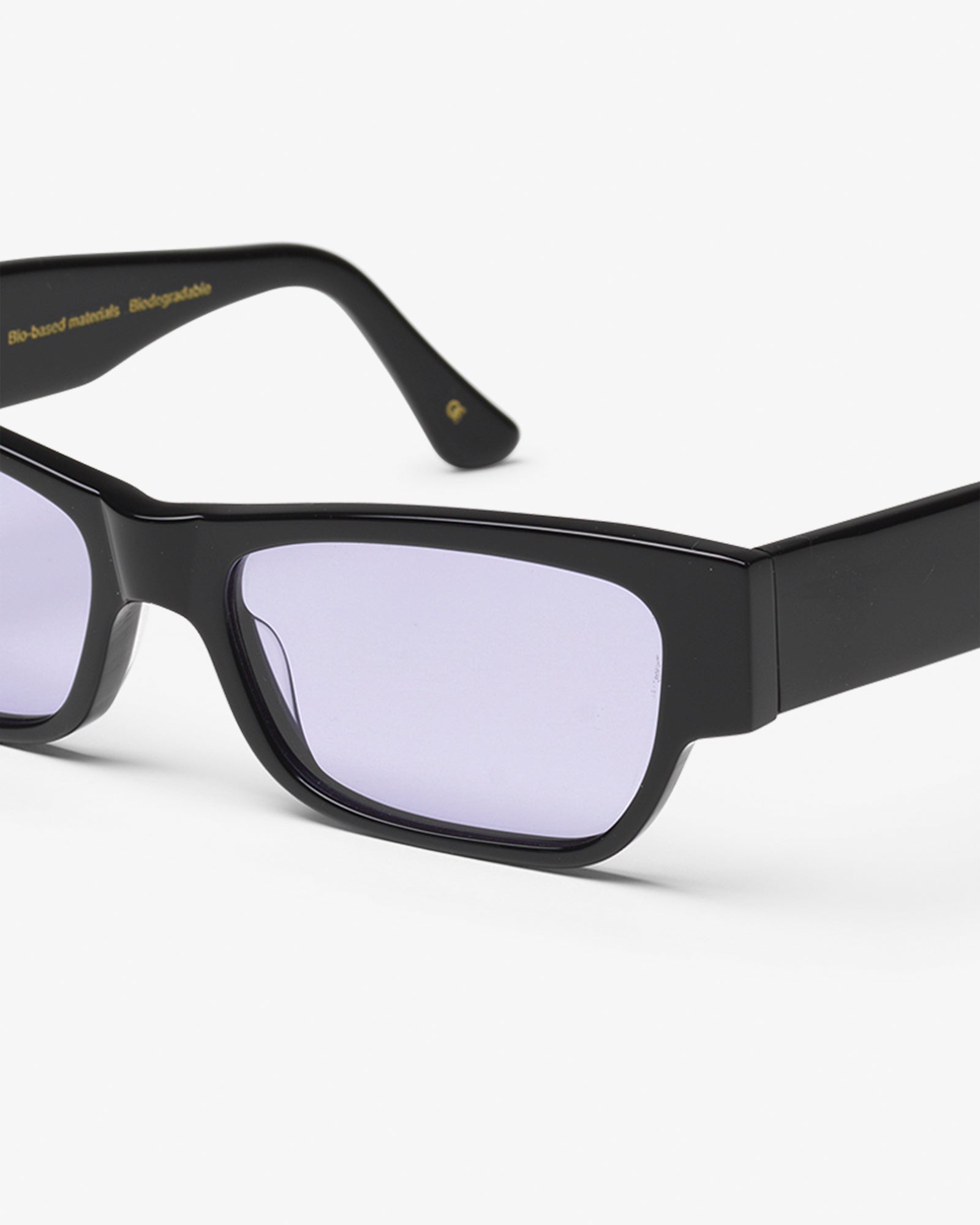 Sunglass 04 - Deep Black Solid - Lavender